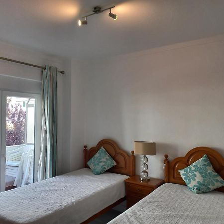 Regueiro Quarteira Beach Apartment Ngoại thất bức ảnh